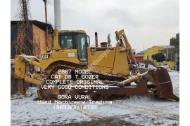 CAT D8T 