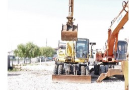 KOMATSU PW 160 SATILIK LASTİKLİ EKSKAVATÖR